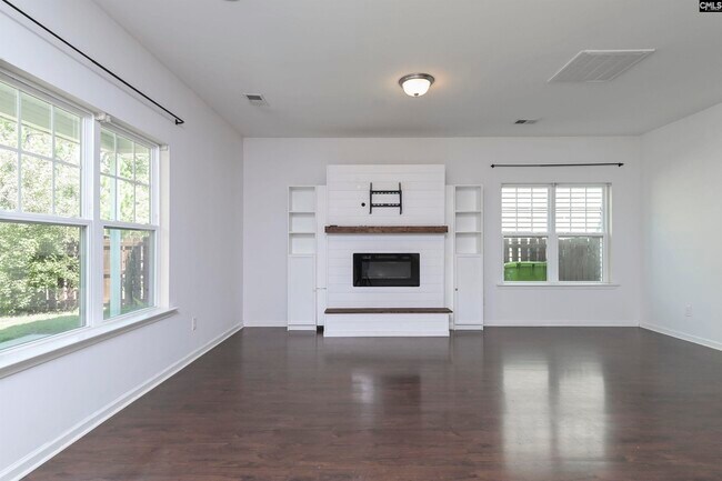 Building Photo - 834 Parnell Ct