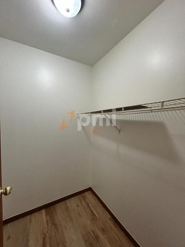 Building Photo - 139 Kabelin Ave