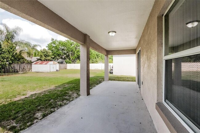 Building Photo - 103 11th Ave