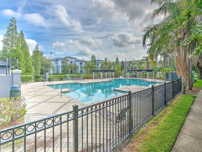 Building Photo - 5703 Legacy Crescent Pl