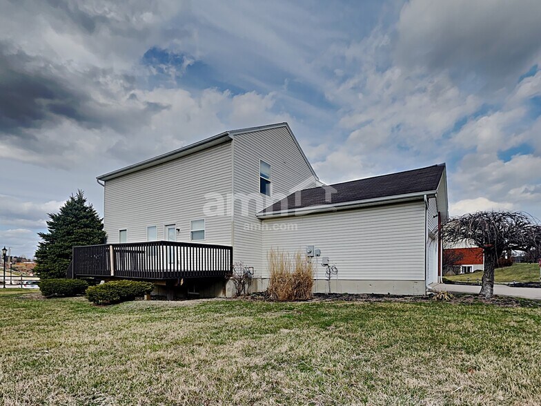 Building Photo - 9021 Braxton Dr