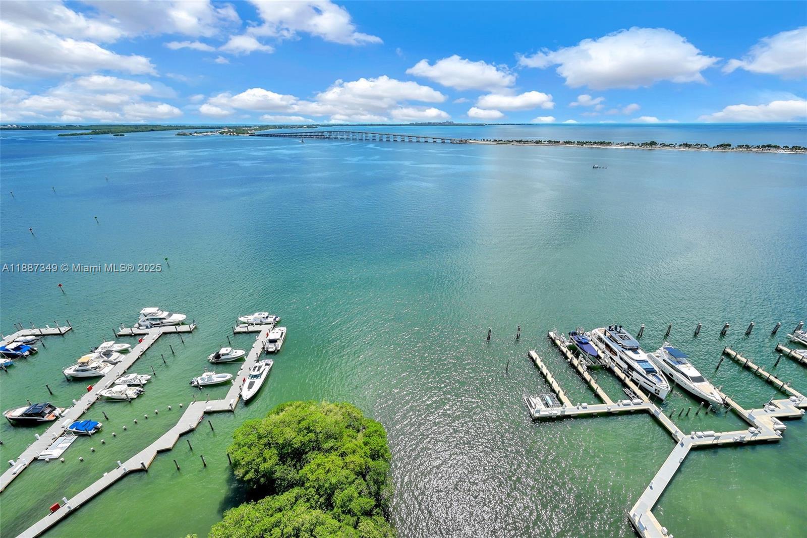 Building Photo - 1627 Brickell Ave