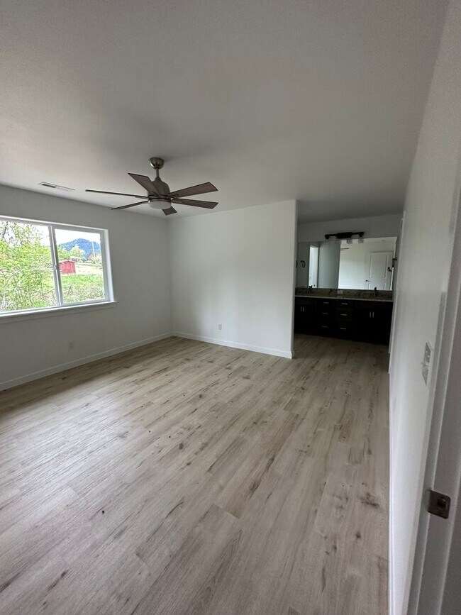Building Photo - Brand New 3 Bed 2 Bath Home In New Sutherl...