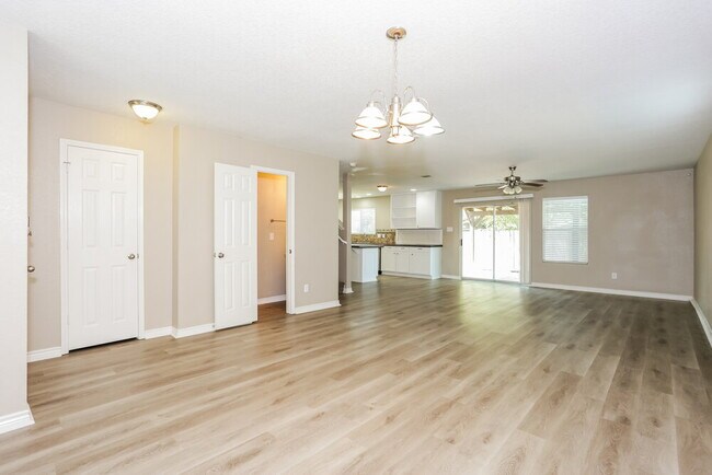 Building Photo - 2732 Maegen Cir