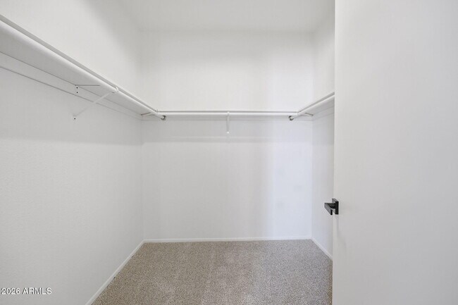 Building Photo - 22408 N Las Vegas Dr