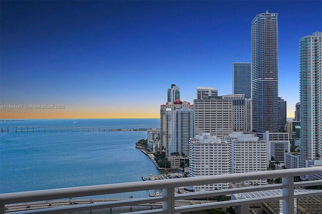 Building Photo - 901 Brickell Key Blvd