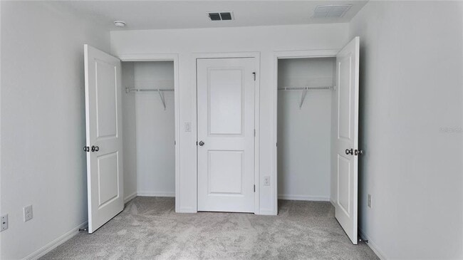 Building Photo - 2937 Skyline Lp