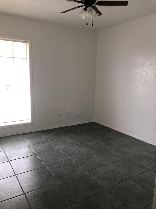 Building Photo - 3112 Lourdes St