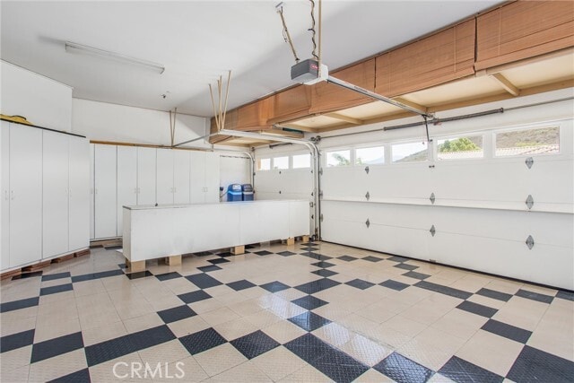 Building Photo - 2141 Birdie Dr