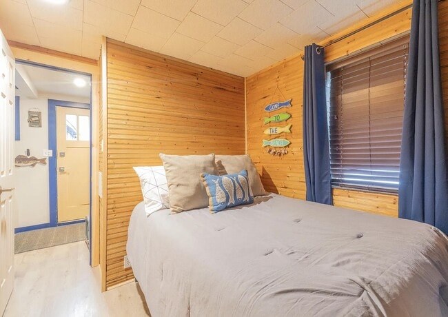 Building Photo - 2555 Melvin Rd