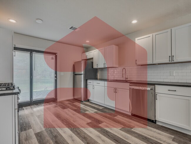 Building Photo - 231 NW 81st St