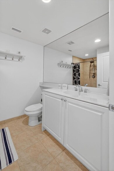 Building Photo - 275 NW Flagler Ave