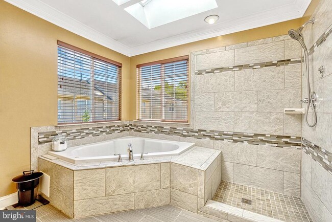 Building Photo - 5475 Owens Wood Ct