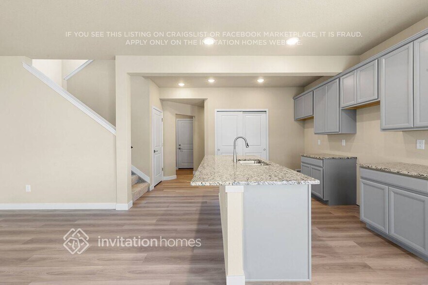 Building Photo - 11287 House Finch Ln