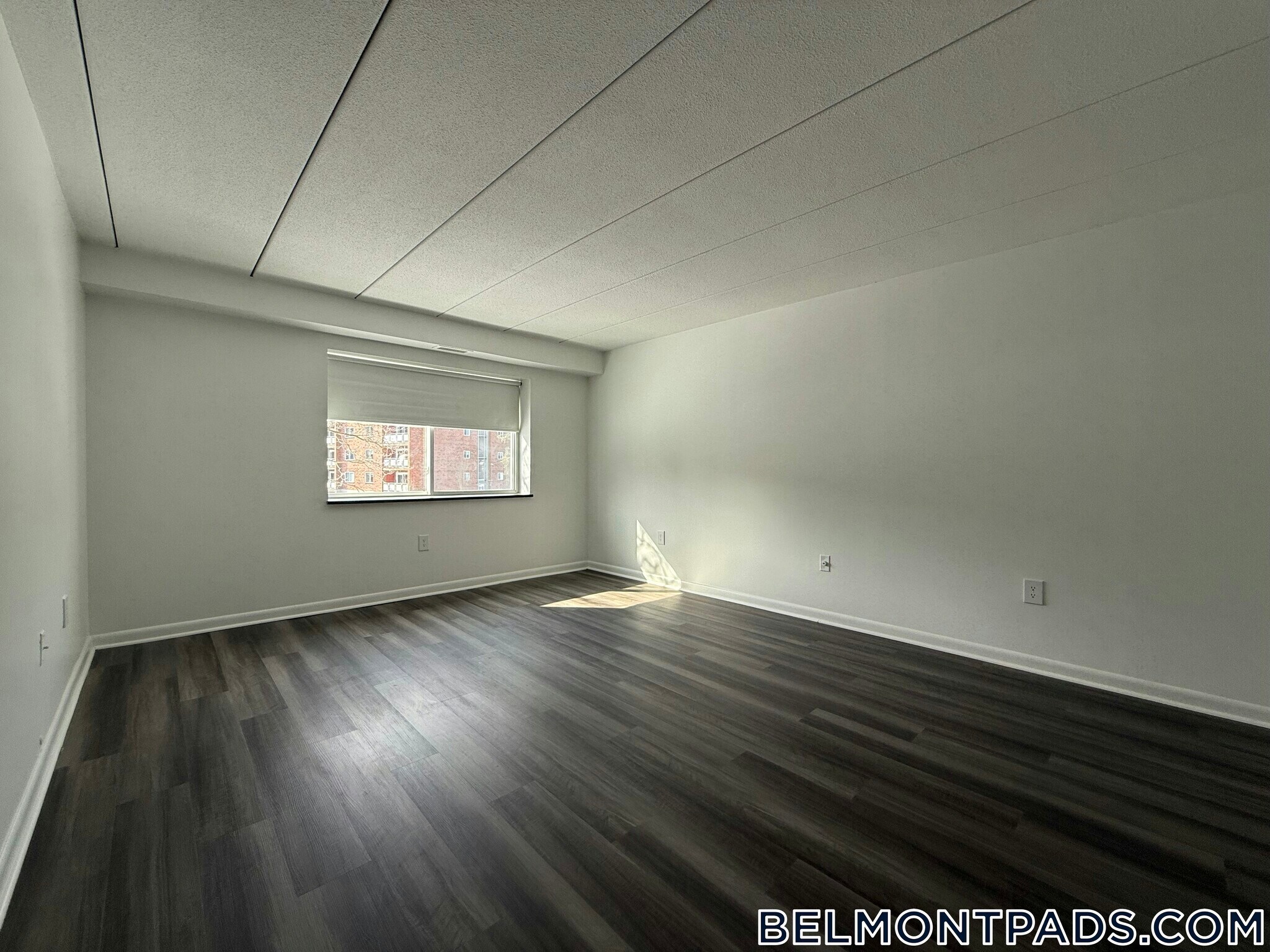 Building Photo - 55 Hill Rd