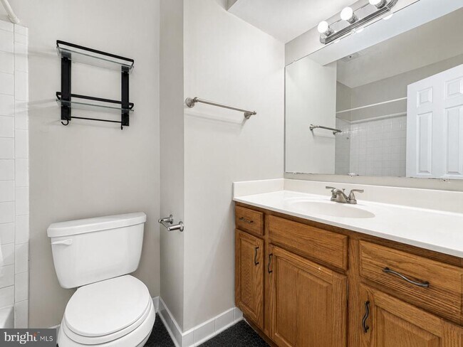 Building Photo - 4513 Shoal Creek Ct