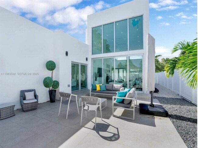 Building Photo - 7525 Buccaneer Ave