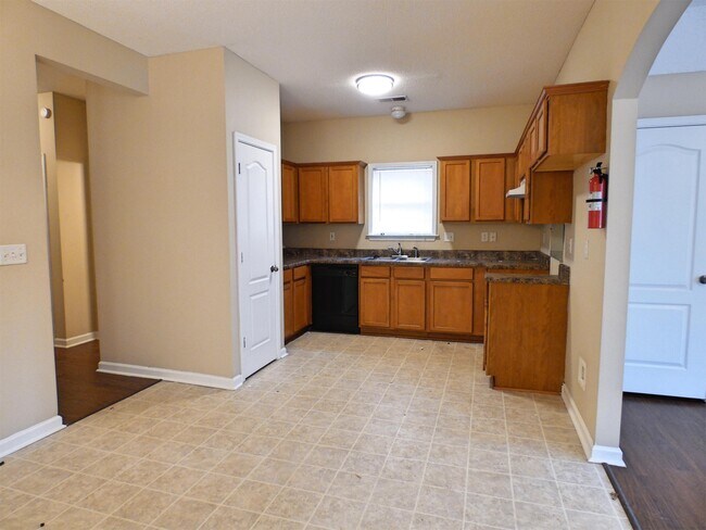 Building Photo - 9100 Cinderhill Cove W