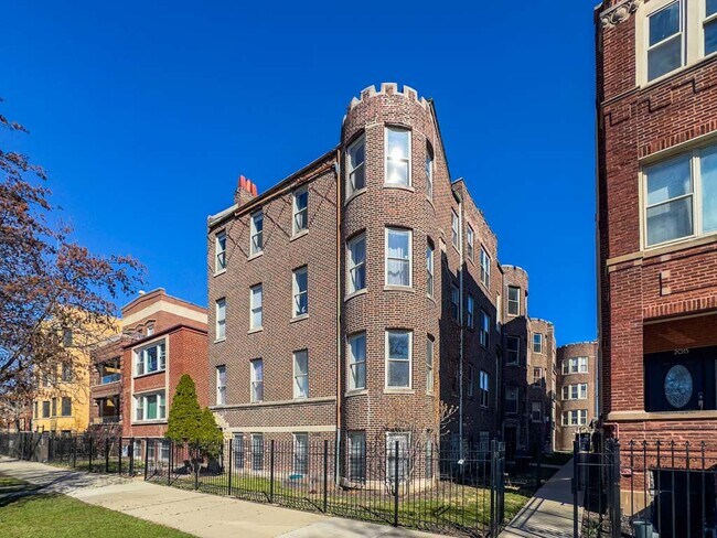 Primary Photo - 2019 N Humboldt Blvd