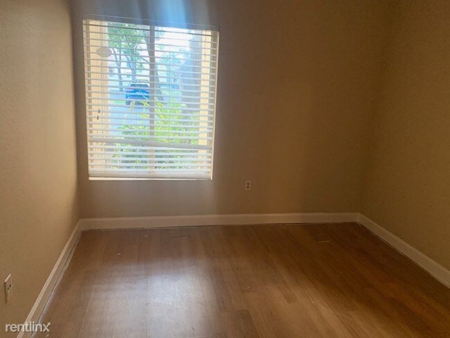 Building Photo - 2 br, 2 bath  - Sailboat Pointe 2662 1902