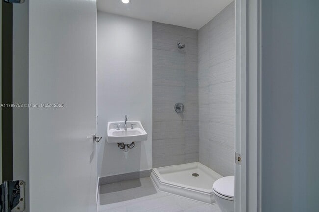 Building Photo - 9349 Collins Ave