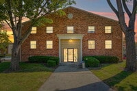 Building Photo - 4696 Tarryton Ct S