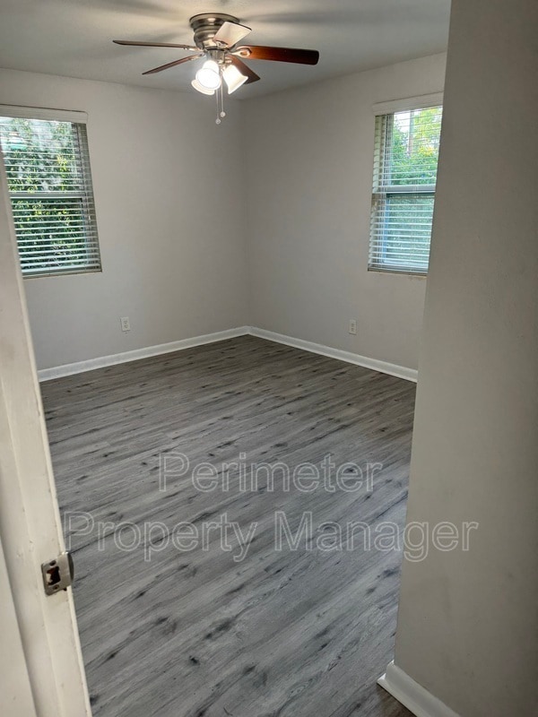 Building Photo - 8215 Cir St S