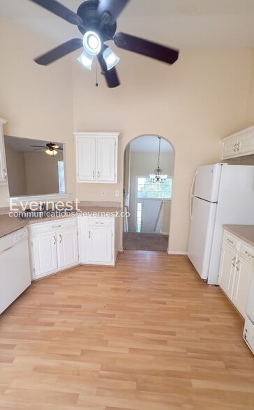 Building Photo - 10718 Barberry Dr