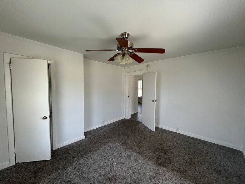 Building Photo - 2904 Garrison Ave SW