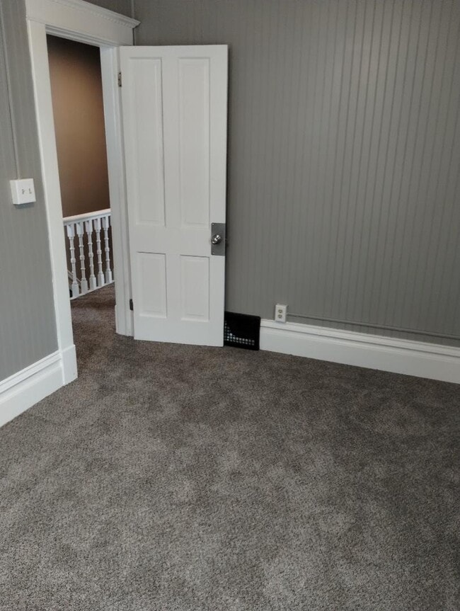 Building Photo - 2647 White St