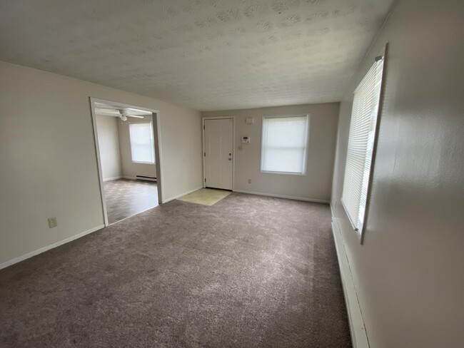 Building Photo - 2664 Pontiac St