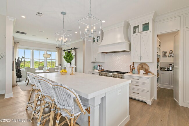 Building Photo - 724 Ponte Vedra Blvd