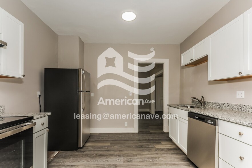 Building Photo - 1653 Huffman Ave