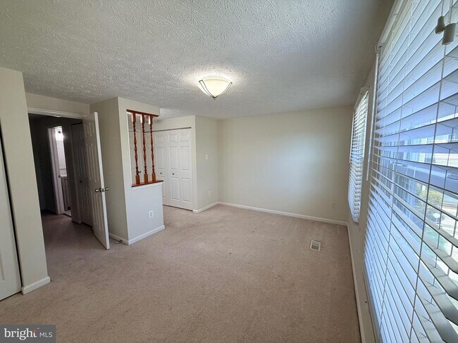 Building Photo - 8577 Blackfoot Ct