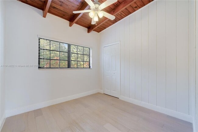 Building Photo - 10621 SW 111th St