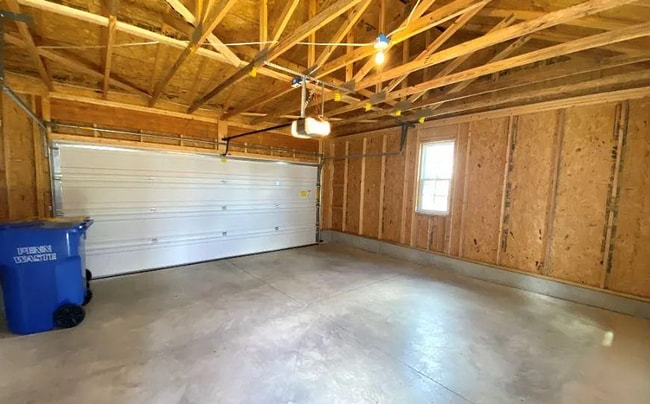 Building Photo - Outstanding Single Family Home in the awar...