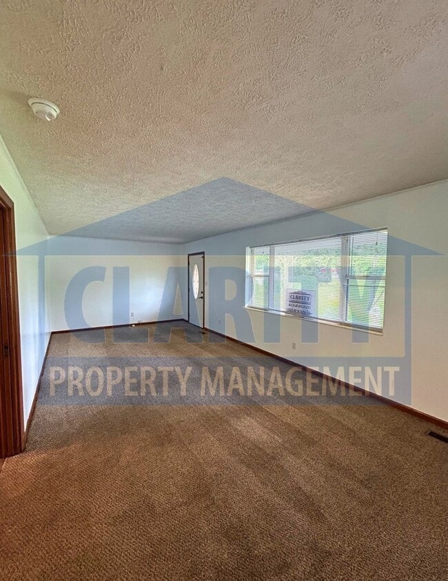 Building Photo - Charming Ranch-Style Home in the Heart of ...