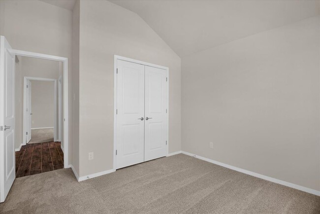 Building Photo - 216 Shugart St