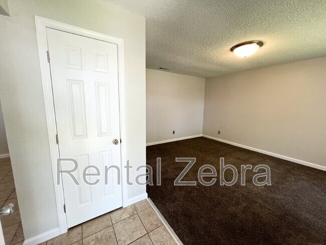 Building Photo - 3257 Phoenix Way