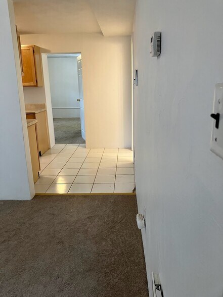 Building Photo - 5819 Bartlett St