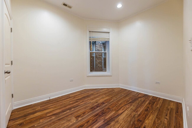 Building Photo - 3827 W Flournoy St