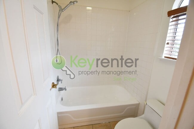 Building Photo - Rancho Peñasquitos |Top-Rated Poway Unified School District| Easy access to CA-56 & I-15| Conveni...