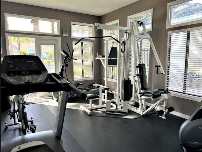 Building Photo - 3525 Sable Palm Ln