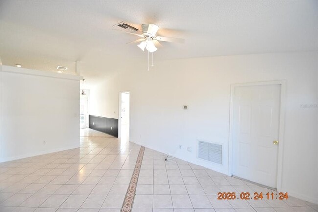 Building Photo - 818 Gray St S