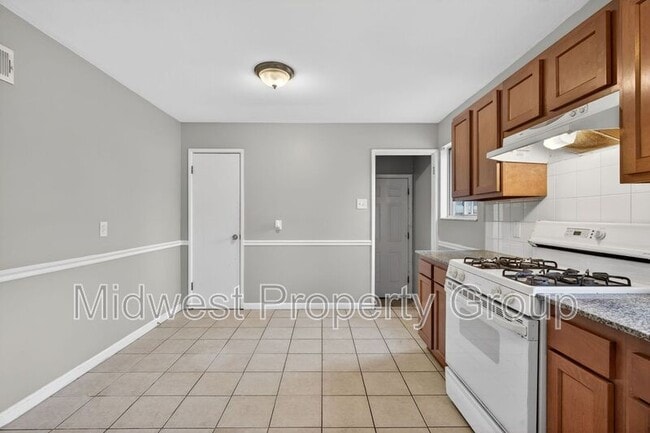 Building Photo - 1455 Redman Blvd