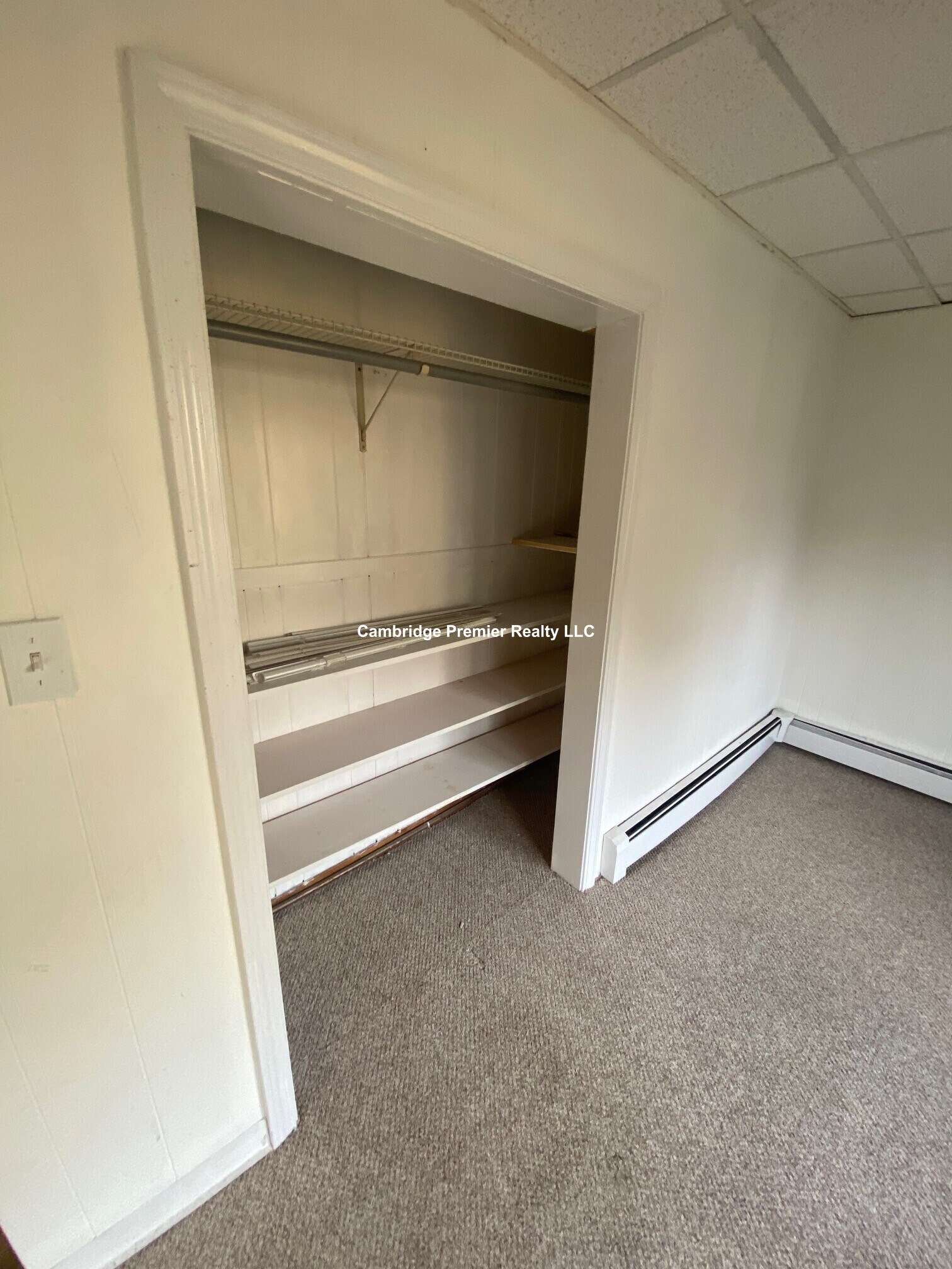 Building Photo - 46 Almont St