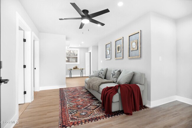 Building Photo - 103 E High St