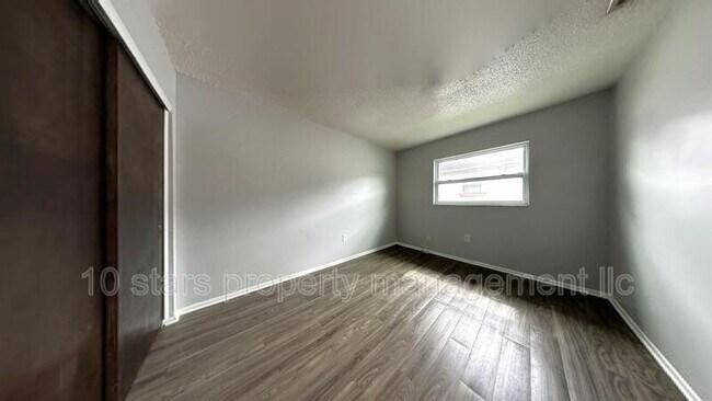 Building Photo - 3716 137th Ave N