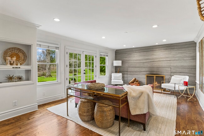 Building Photo - 1939 Bronson Rd