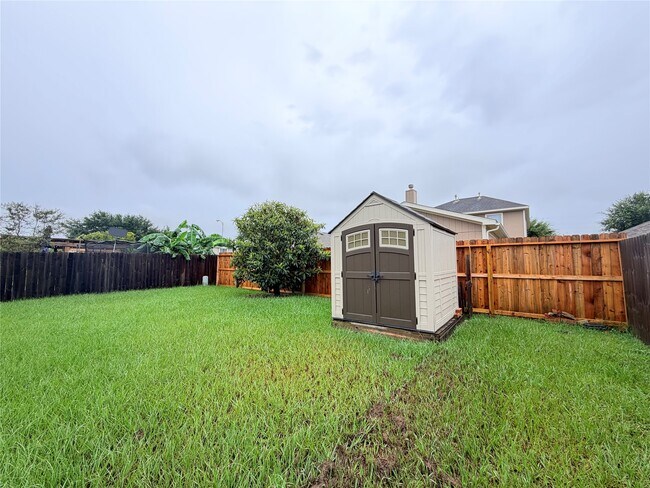Building Photo - 1807 Emerson Ridge Dr